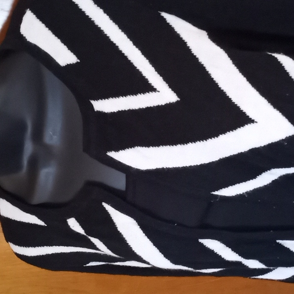 EUC Kasper Wool Bend Cheveron Cardigan Size Medium - Picture 2 of 7